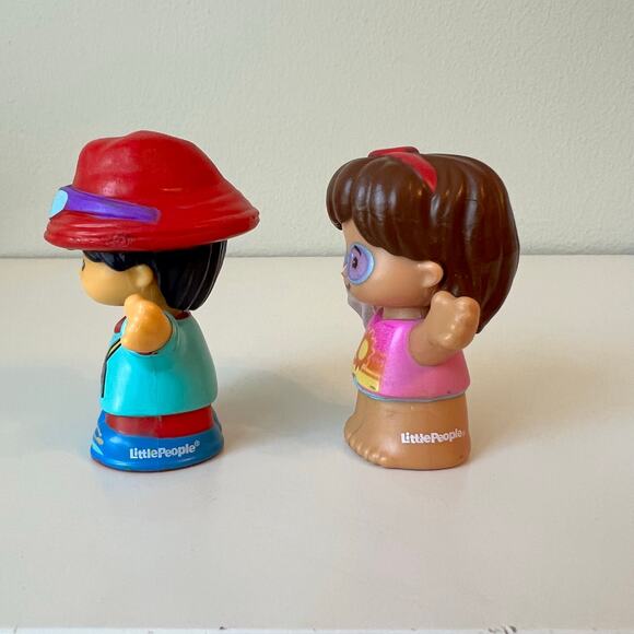 Fisher-Price Little People Life Guard 2017 Female Swimmer holding Sea Shell 2016 - Picture 3 of 6